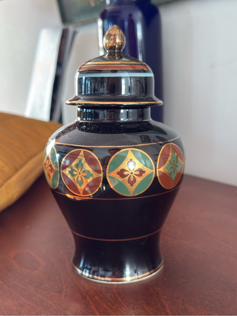 Vtg 70s Japanese Ginger Jar/Urn - Geometric/Gilded Accents- Imperial Dynasty
